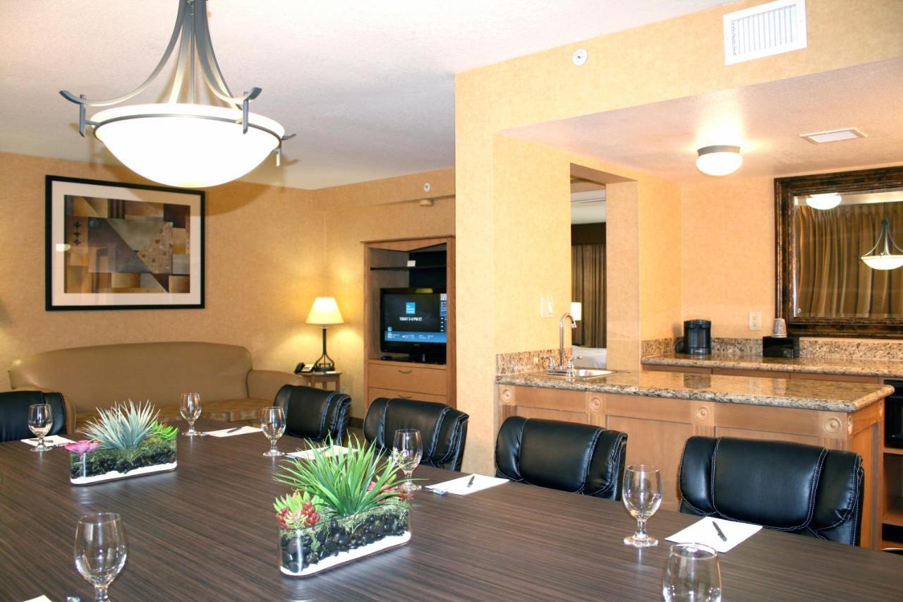 Motel 6 Phoenix, Az - Sky Harbor Екстериор снимка