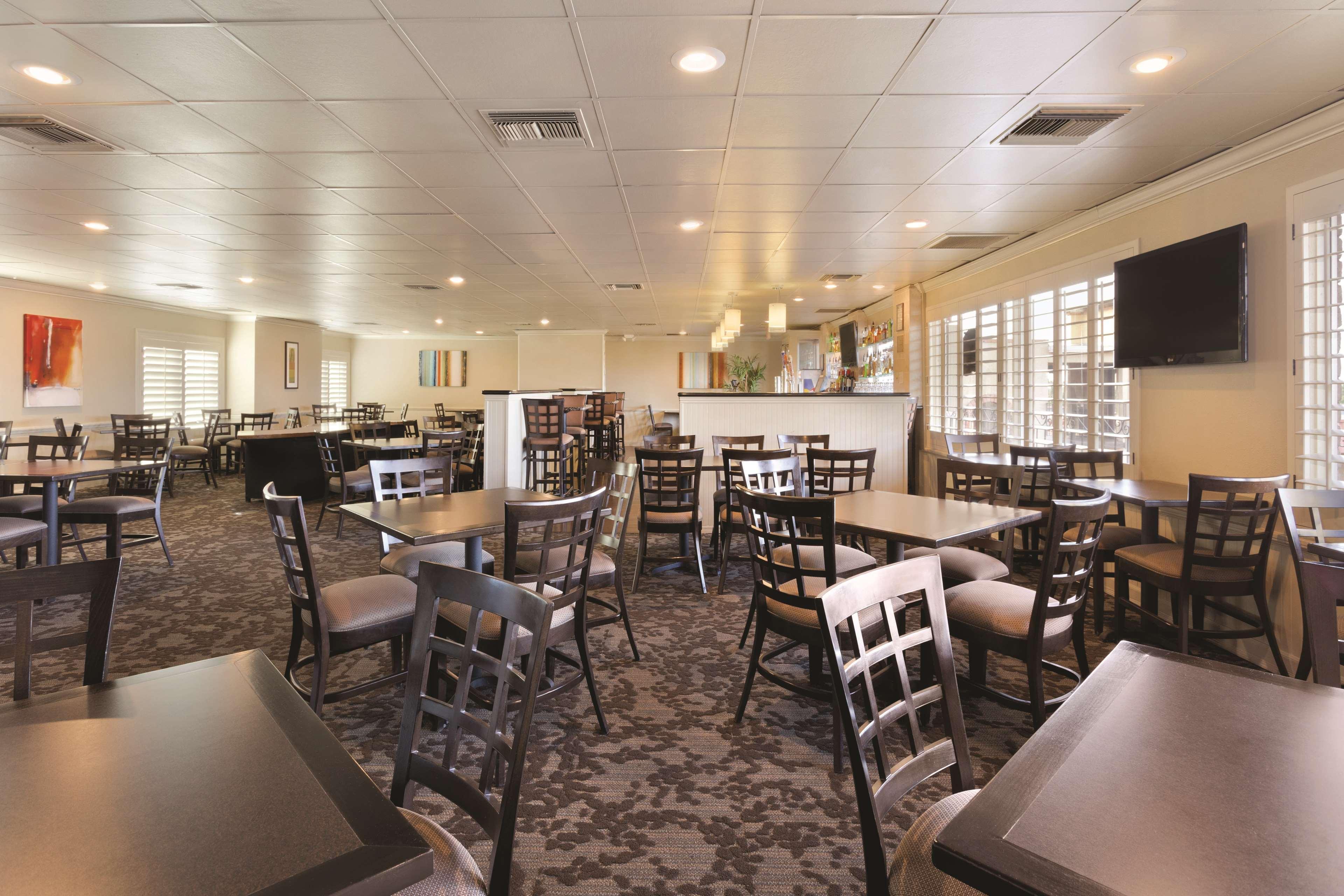 Motel 6 Phoenix, Az - Sky Harbor Екстериор снимка