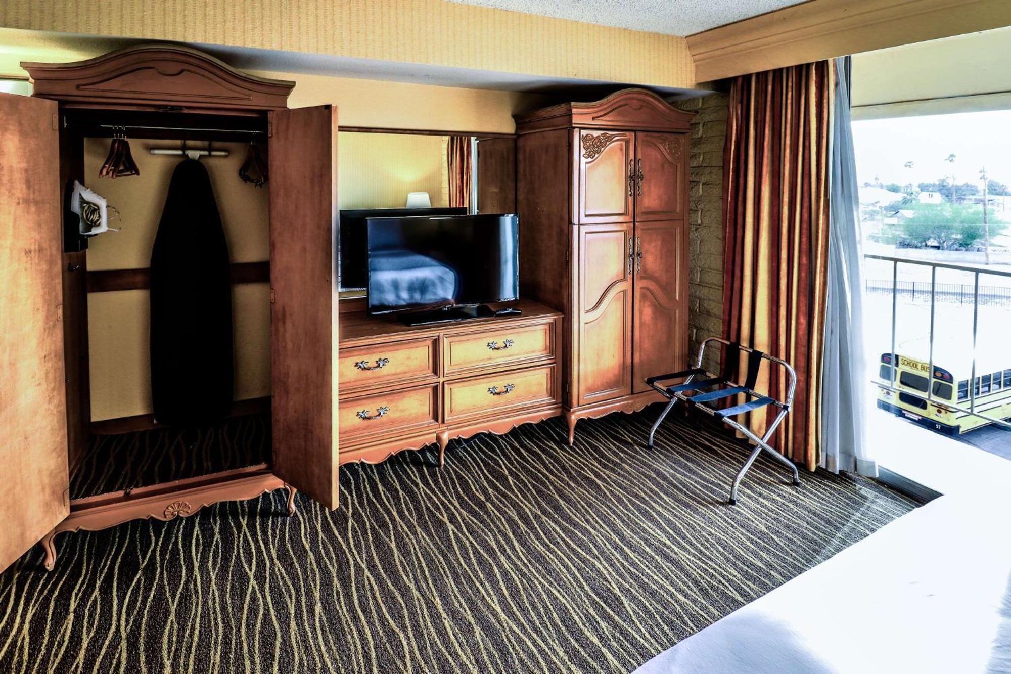 Motel 6 Phoenix, Az - Sky Harbor Екстериор снимка