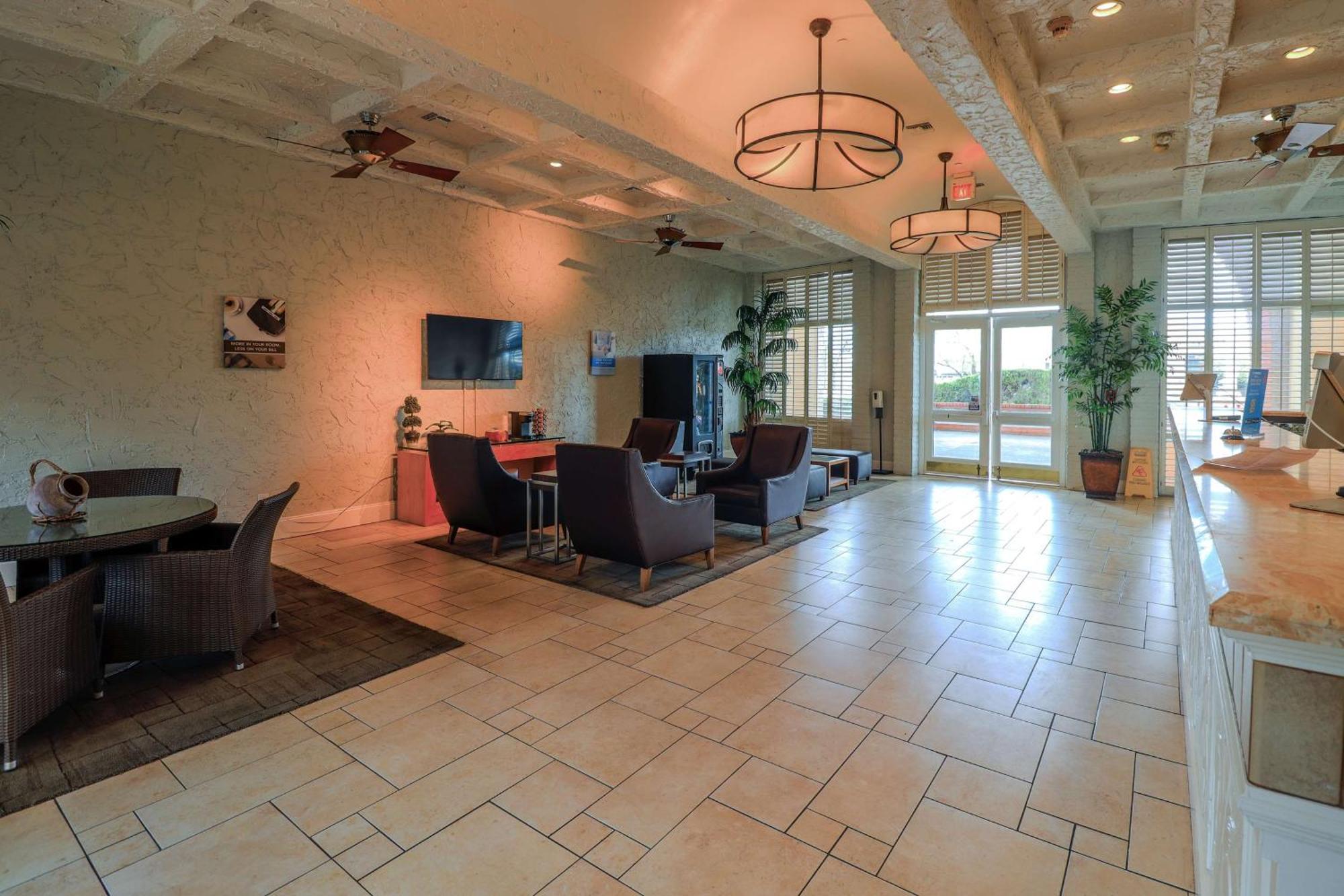 Motel 6 Phoenix, Az - Sky Harbor Екстериор снимка