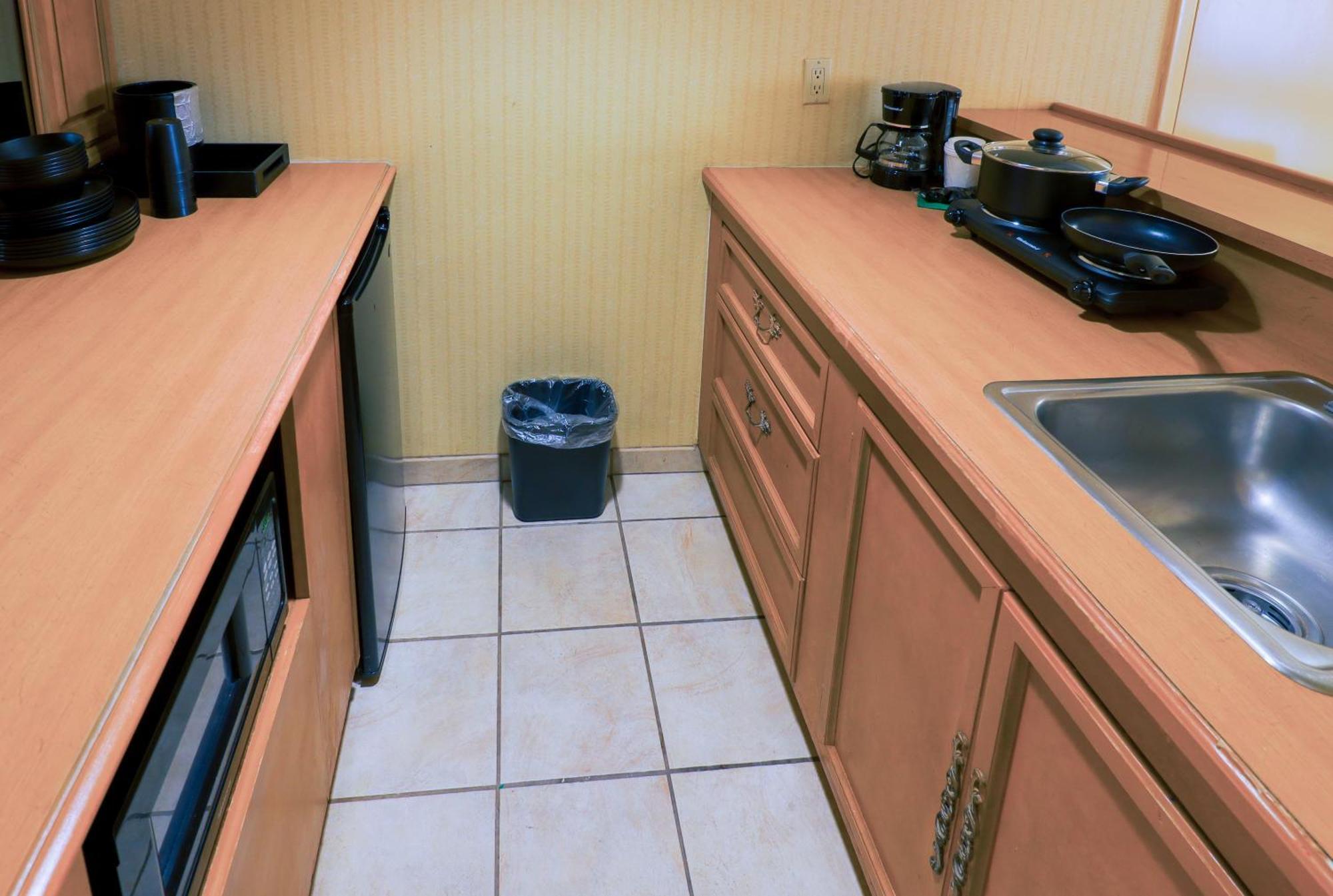 Motel 6 Phoenix, Az - Sky Harbor Екстериор снимка