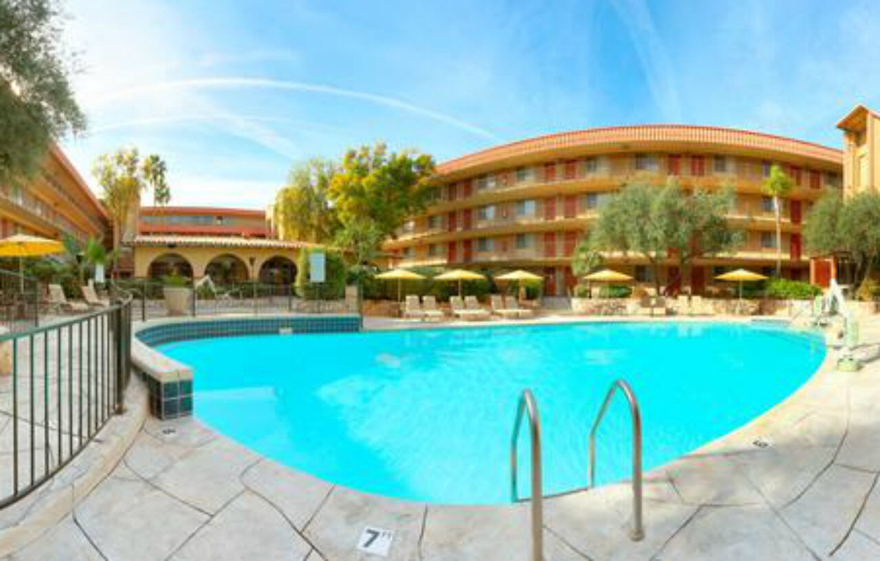 Motel 6 Phoenix, Az - Sky Harbor Екстериор снимка